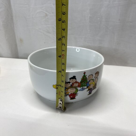 Peanuts Charlie Sally Brown Ceramic Bowls Set W/ Lids Christmas Holiday 6 in - Picture 8 of 8